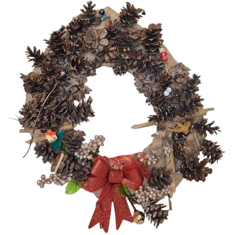 Christmas Xmas Acorn Pincorn Red Glitter Bow Gold Bell Wreath